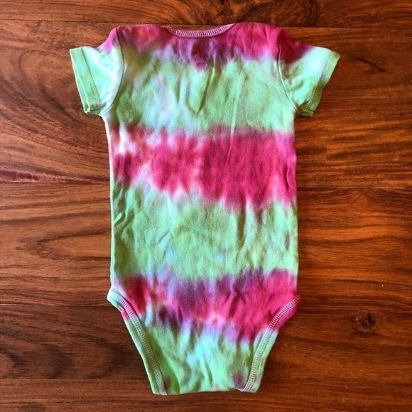 Just One You By Carter’s Hand Tie Dye Onesies Bundle x2 - Picture 2 of 4